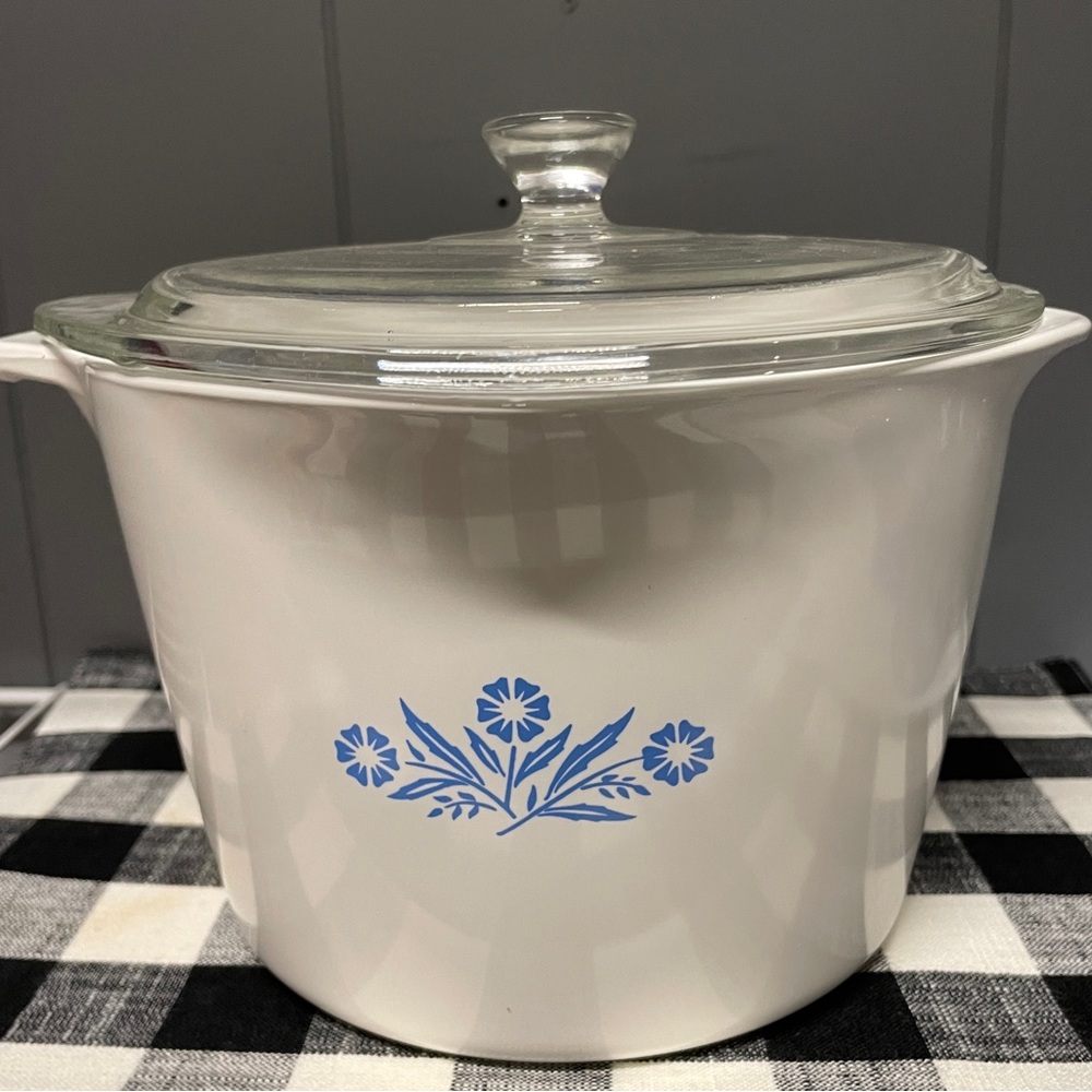 Vintage 2 QT Corning Ware Blue Cornflower Saucemaker
